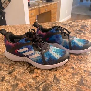 Girls size 4 Adidas FortaRun X running shoe